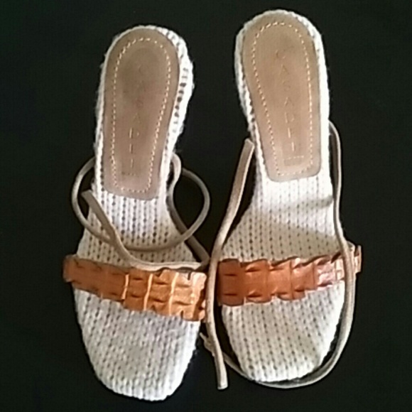 New never worn authentic Casadei heels - Picture 2 of 4