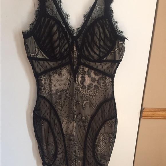 Bebe dress