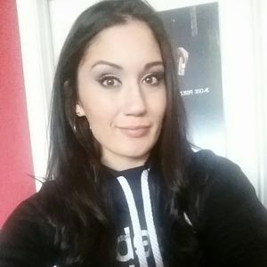 Meet your Posher, Crystal