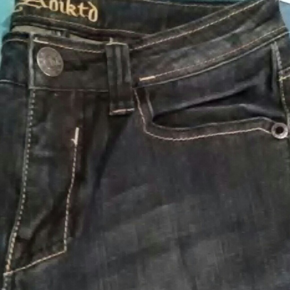 Jeans - Picture 2 of 3