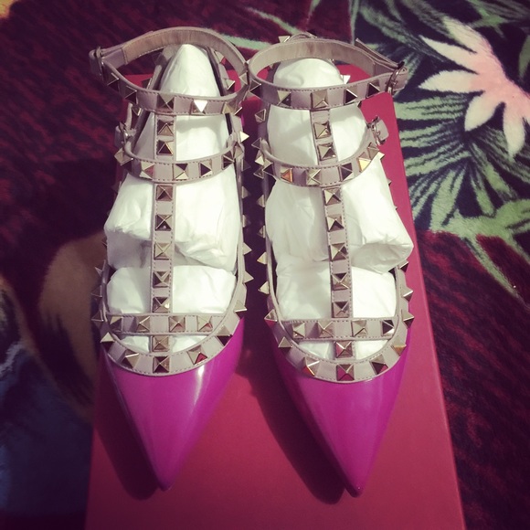 NOT FOR SALE💋Valentino Rockstud Flat Cage - Picture 2 of 3