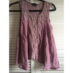 🌟BOGO½ Lavender lace insert flowy top