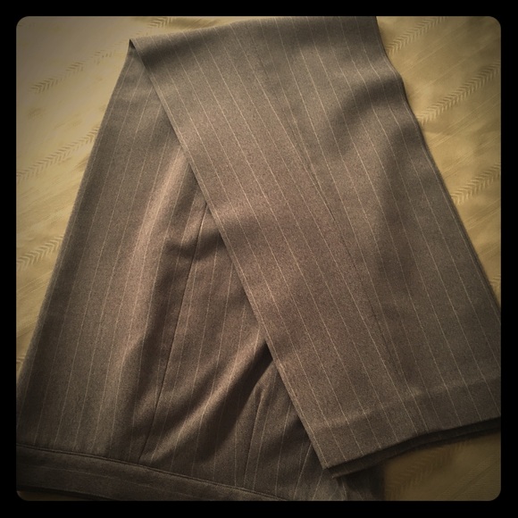 APT DRESS PANTS ALMOST NEW