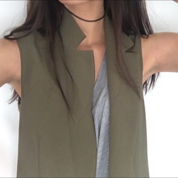 Top shop sleeveless blazer NWT