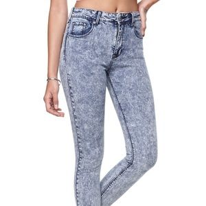 Bullhead Acid Wash High Rise Jeans