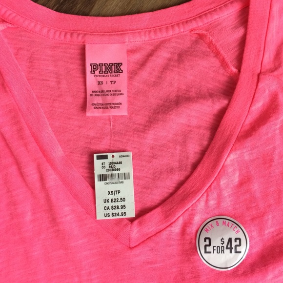 ❗️sold❗️✨NWT VS PINK Long-sleeved t-shirt - Picture 2 of 2