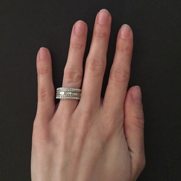 ✨SOLD!!✨Lia Sophia ring✨SOLD!!✨