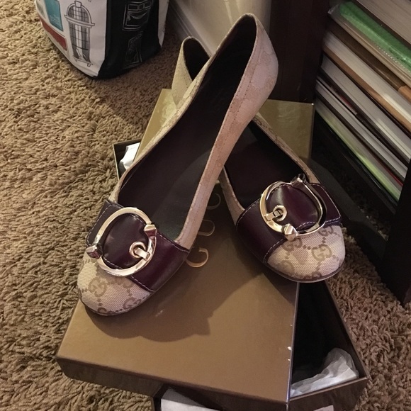 Like new authentic Gucci Horsebit GG ballet flats