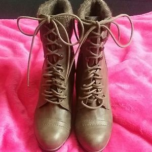 Heather Grey Wedge Boots