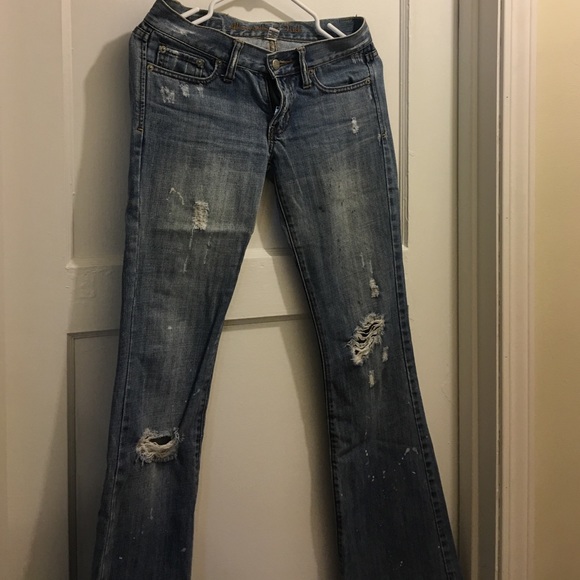Abercrombie and Fitch destroyed jeans 00