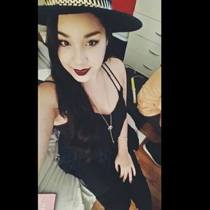 Meet your Posher, Pearl