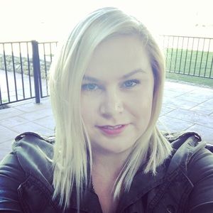 Meet your Posher, Corynne