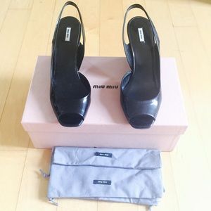 🎉Final Sale🎉Miu Miu black vernice flat wedge.