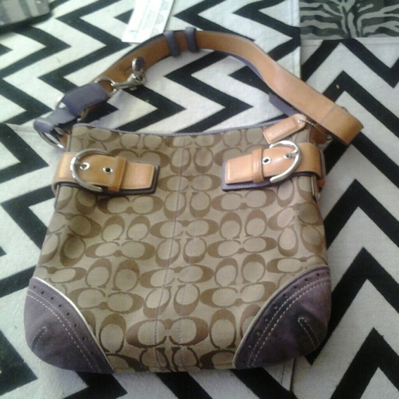 Authentic nice coach purse
