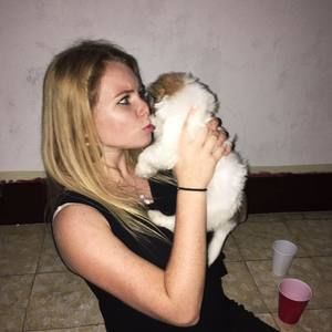 Meet your Posher, Genevieve