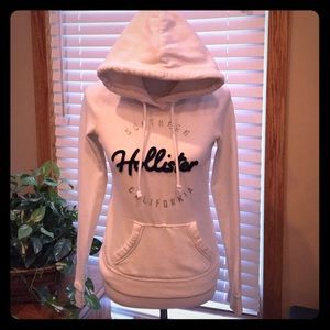 White Hollister hoodie!😍