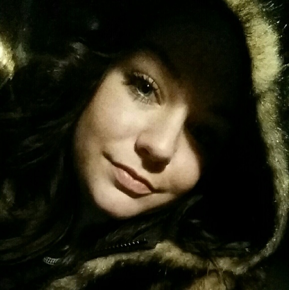 Meet your Posher, Rachel - Picture 1 of 1