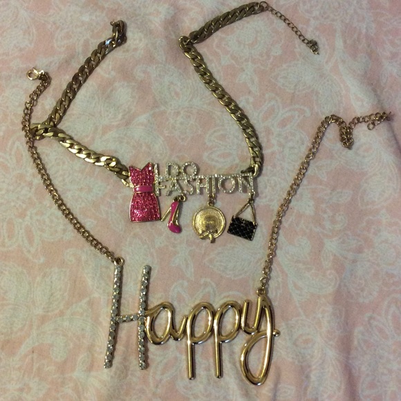 Statement Necklaces - Picture 1 of 4