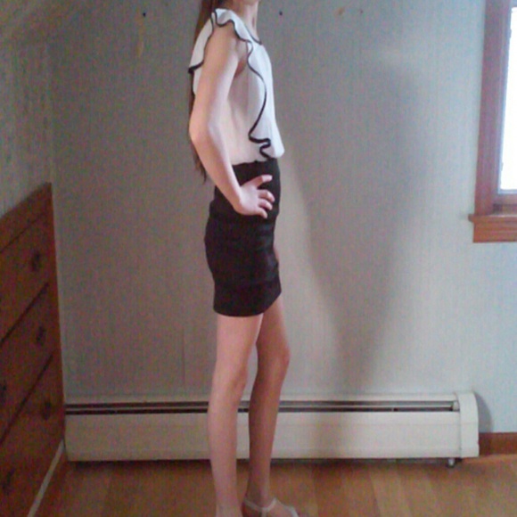 Dress - Picture 1 of 2