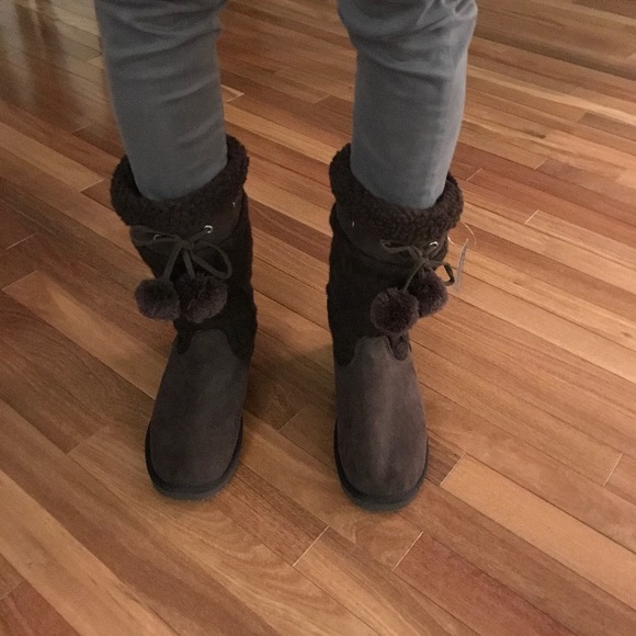 NWT Sweater Boots - Picture 2 of 4