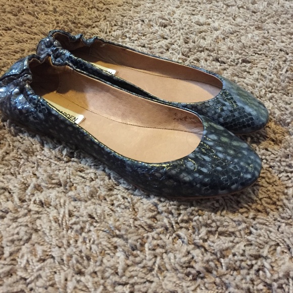 Steve Madden flats