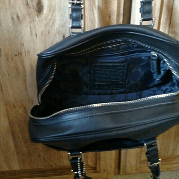 Coach - Picture 3 of 3