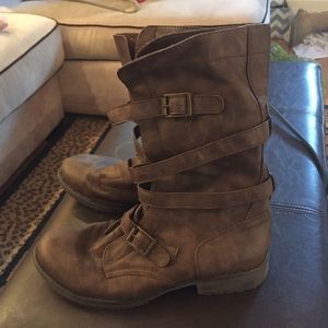 Madden Girl 8.5 size boots