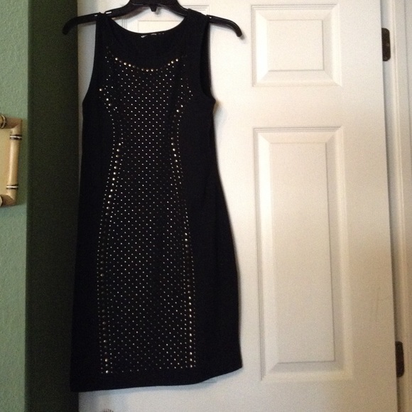 Prettiest dress and I can assure that u will ❤️ it