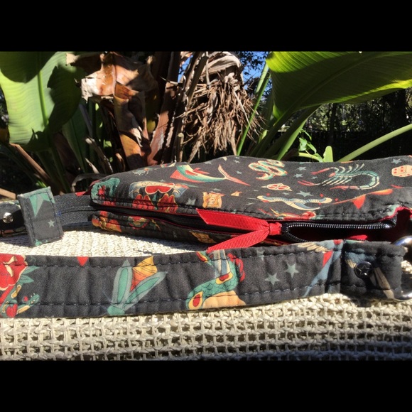 Custom Fabric Hand Bag View 4