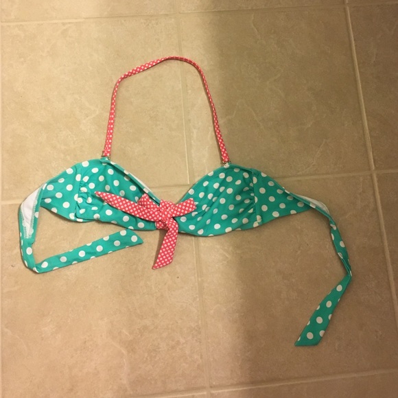 Bathing suit - Picture 2 of 3