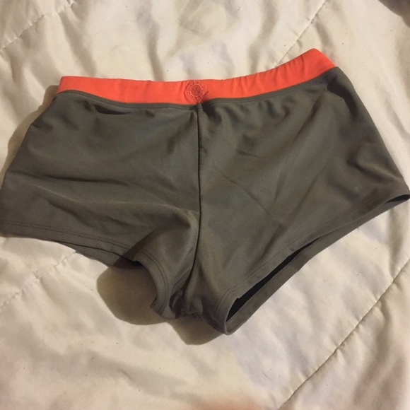 Spanks - Picture 2 of 3