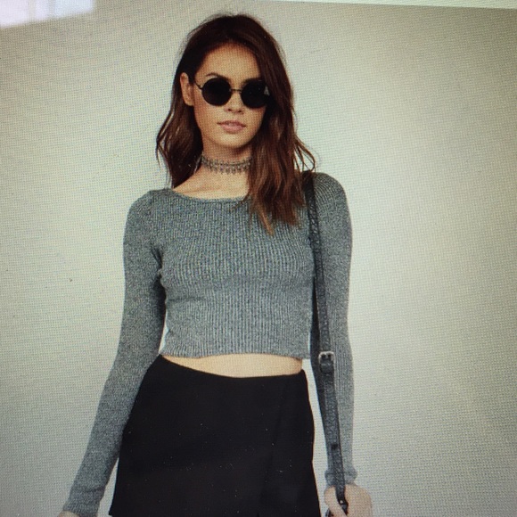 Tobi grey long sleeve crop top - Picture 2 of 2
