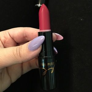 MAC lipstick Julia Petite collection