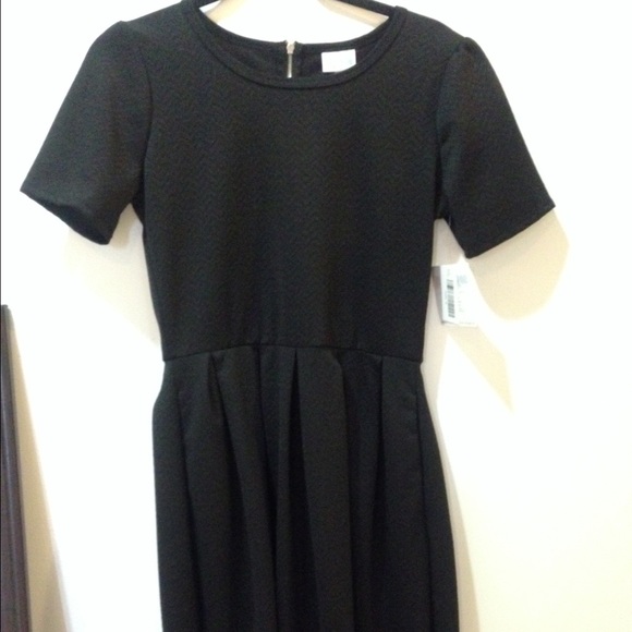 Lularoe Amelia Dress black NWT