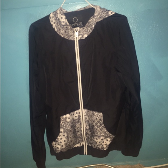 Bandana print wind breaker