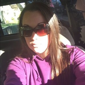 Meet your Posher, Christina