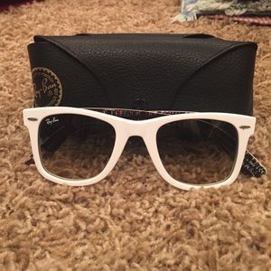 Authentic Original Ray-Ban Wayfarer