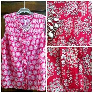 Old Navy NWT 3X raspberry black & white floral top