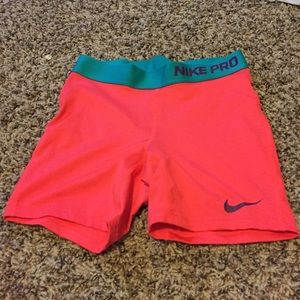 Child's Nike Pros size L
