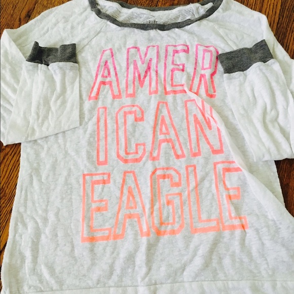 American Eagle Outfitters Tops - Like new American Eagle shirt