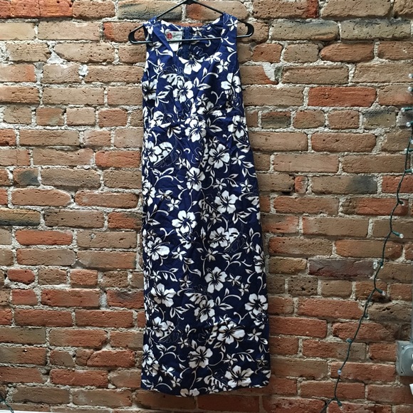 VINTAGE "Hilo Hattie" Hawaiian maxi dress