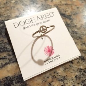 Dogeared peace sign ring