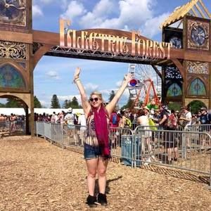 Meet your Posher, Jeanette