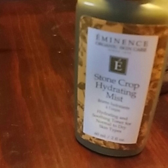 Stone crop hydrating mist