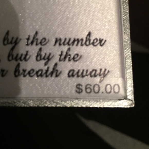 NECKLACE - Picture 3 of 4