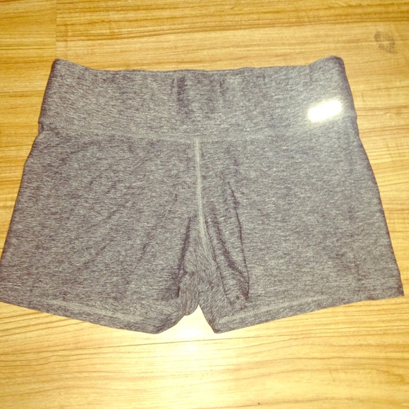 PINK Ultimate Yoga Shorts