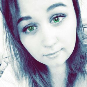 Meet your Posher, Emilie