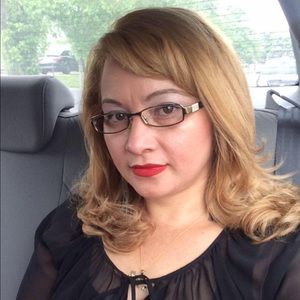 Meet your Posher, Karina