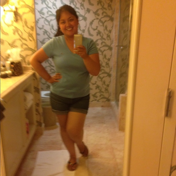 Meet your Posher, Melissa - Picture 2 of 8