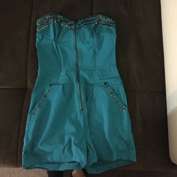 Romper with studs - Picture 1 of 3